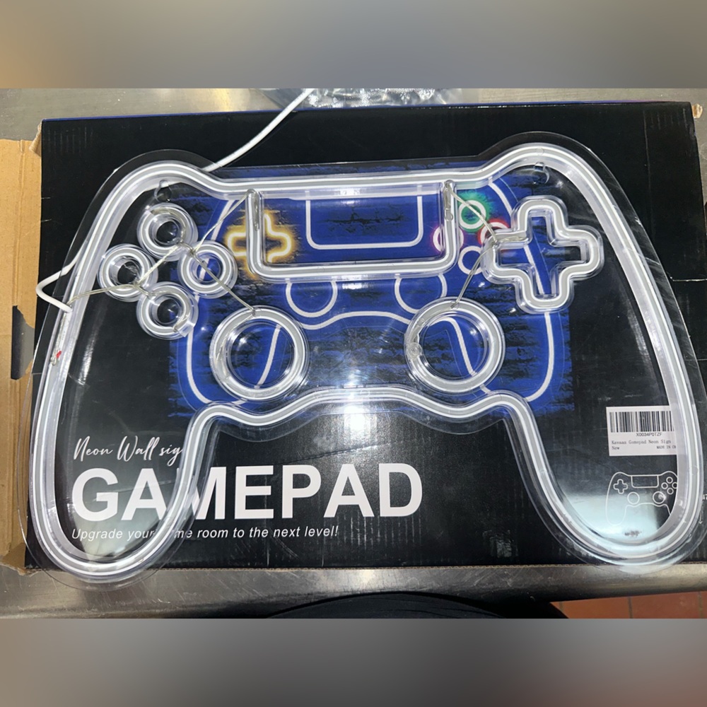 LED Gaming Controller Neon Sign - Picture 5 of 6